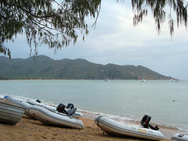 tender dinghys on the beach at horseshoe bay. mangentic island