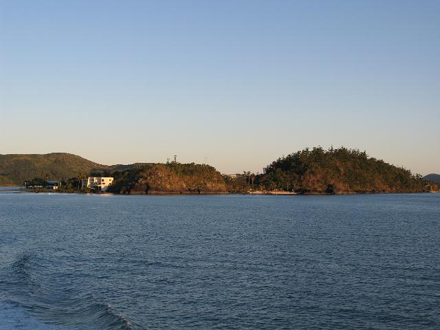 sunset over daydream island, whitsunday islands, north queensland