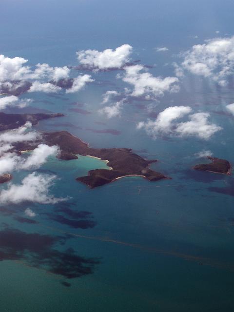 goldsmith island viewed from the air, whitsunday island group