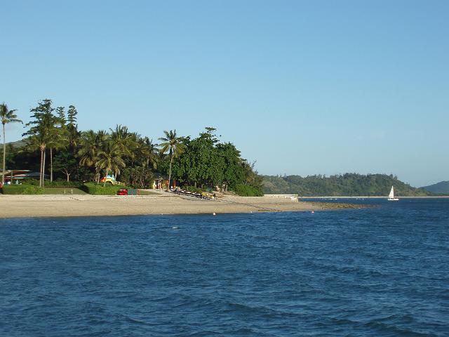 a view of the western side of daydream island also known as west molle island