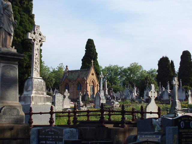 headstones and a crypt in kew cemetery, melbourne