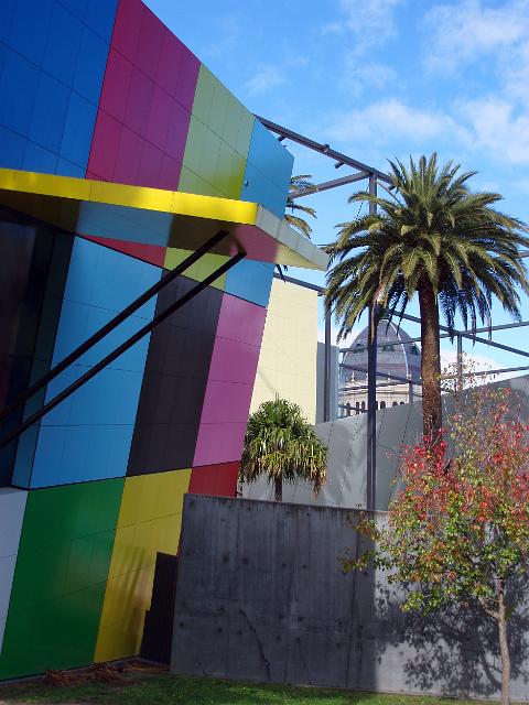 eye catching modern architecture, the childrens gallery of the melbourne museum