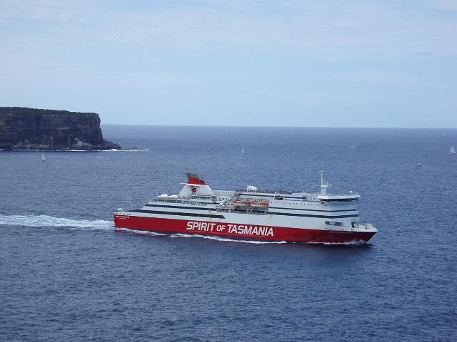 the spirit of trasmania ferry sailing out of sydney