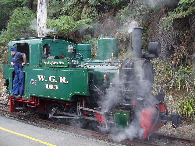 steam locomotive the spirit of baw bar on the walhalla goldfields railway